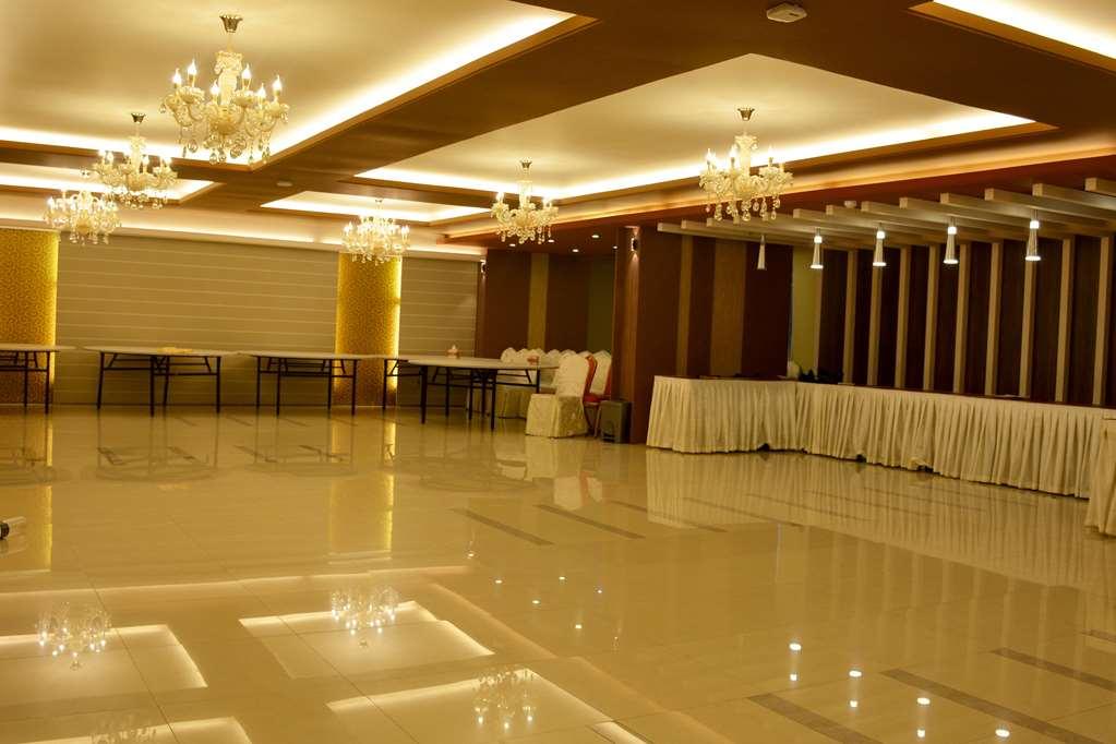 Asia Hotel & Resorts Dhaka Restaurant photo